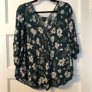 Green Torrid pintuck 3/4 sleeve flowered shirt